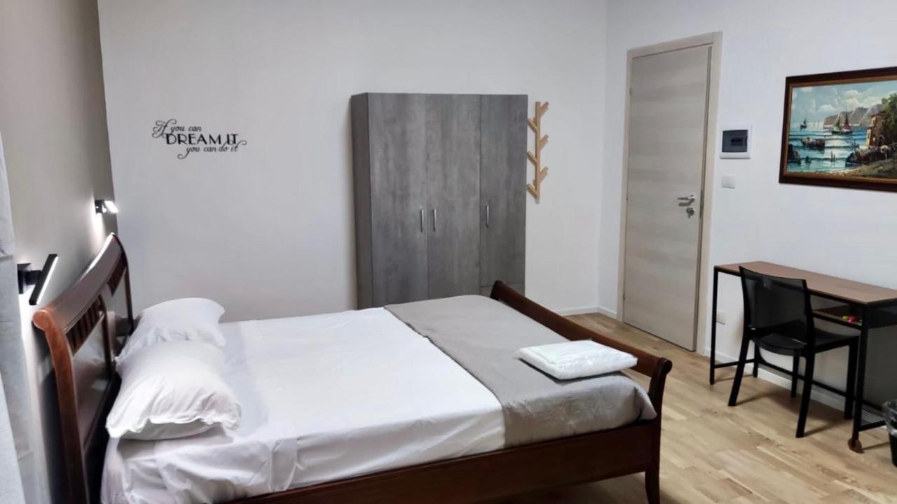 Dimora Rudiae Lecce Bed and Breakfast Buitenkant foto