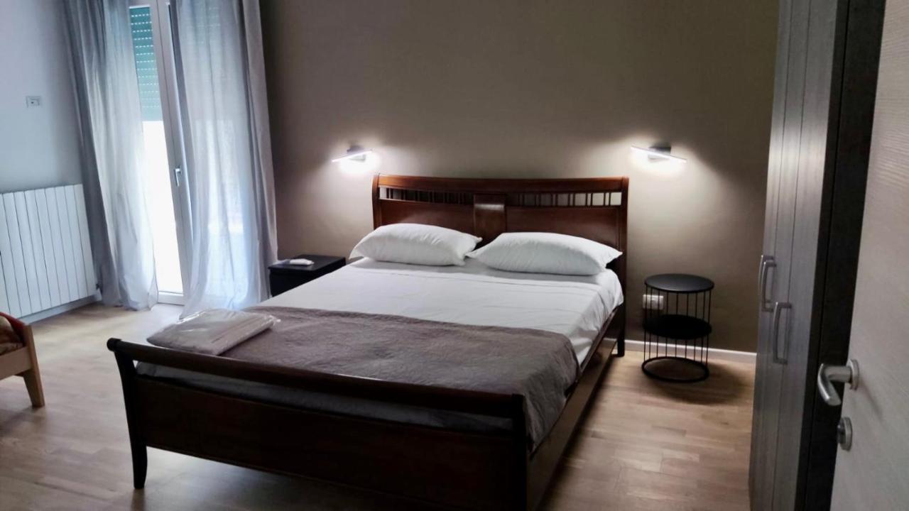 Dimora Rudiae Lecce Bed and Breakfast Buitenkant foto